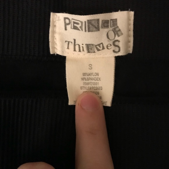 Prince of thieves black side ripped leggings - Picture 4 of 7